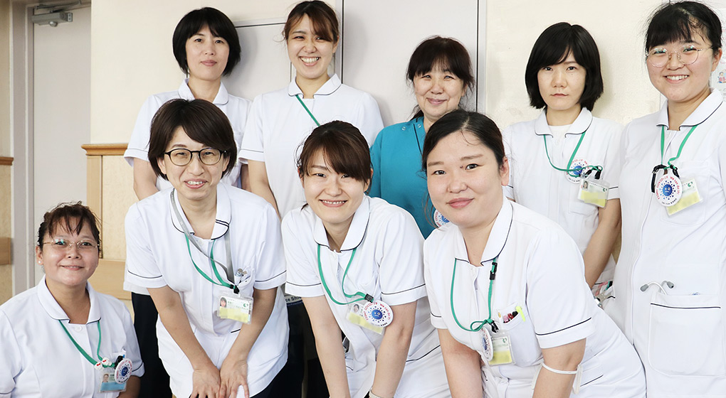 集合写真 地域包括ケア スタッフ集合写真|大阪市住之江区北加賀屋 社会医療法人三宝会 南港病院