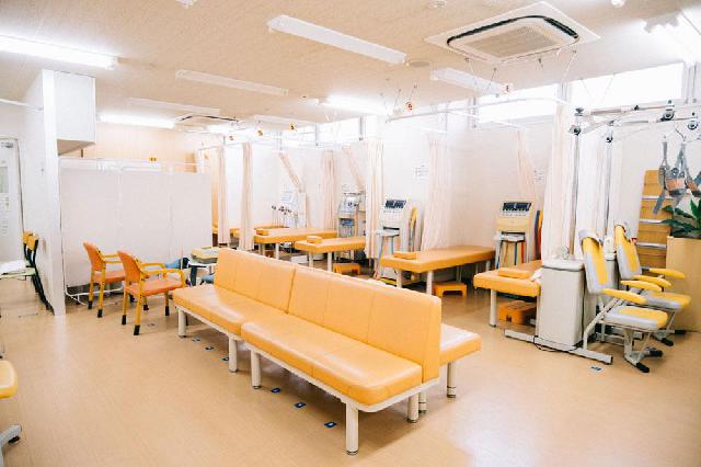 【クリニックリハビリ部門管理者候補】整形外科クリニック　理学療法士・作業療法士　正職員募集　　◎年間休日124日　駅近