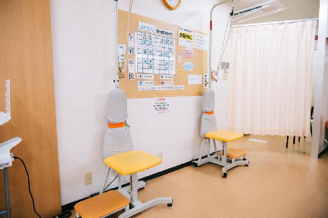 【クリニックリハビリ部門管理者候補】整形外科クリニック　理学療法士・作業療法士　正職員募集　　◎年間休日124日　駅近
