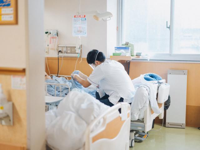 週2から働ける看護補助募集中！ 住之江区南港病院の駅チカ病棟でお仕事しませんか？