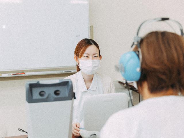 健診補助（身長・体重の測定等） //早朝出勤可能の方歓迎//時給1200円～　未経験者歓迎