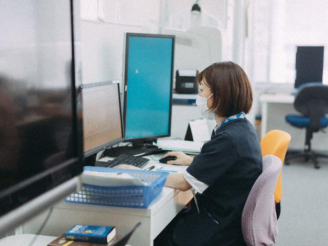 診療情報管理士　住之江区北加賀屋　年間休日124日+リフ3日　新病院へ向けての職員増員