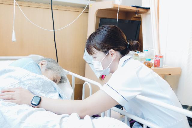 ◎見学随時歓迎◎　「笑顔で日本一の職場」で働こう！新卒看護師採用中　　南港病院（住之江区北加賀屋）